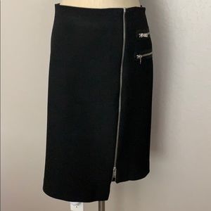 Zara Skirt size medium- black